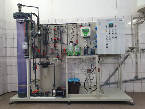 Pilotní zařízení pro pokročilé oxidační procesy